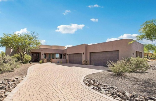Rio Verde Foothills House | Modern desert contemporary 4 bedroom home with a large pool, spa, mountain views