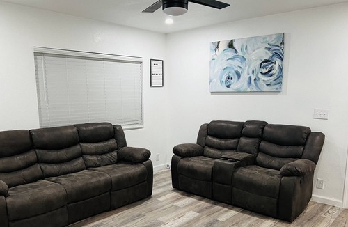 Eloy House | Modern| Eloy| SkyDive| Near I10