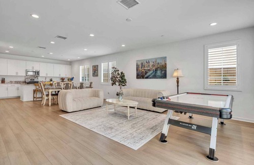 Fontana House | Modern Haven on Calla Lily Dr #42555