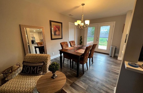 San Antonio Heights House | Modern Home SoCal Luxury Claremont/Upland 2BD/ 2BTH +Den, Oasis Backyard w/ BBQ