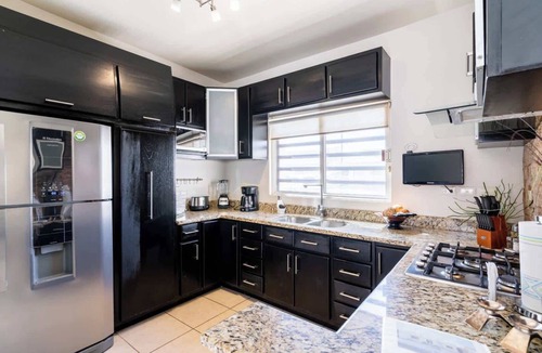 Hermosillo House | Modern House in Hermosillo, 3 Bedrooms