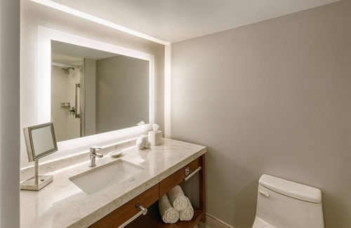 Downtown Resort | Modern King Unit with Sunset Views! Pool, Parking, Dining, and Gym Access!