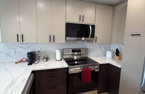 Paradise Valley Village Condo | Modern luxury 2-bedroom condo in lovely Scottsdale with golf and mountains view