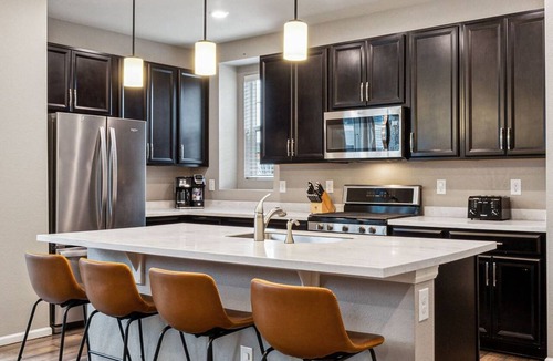 Stapleton House | Modern Spacious TownHome in Central Park