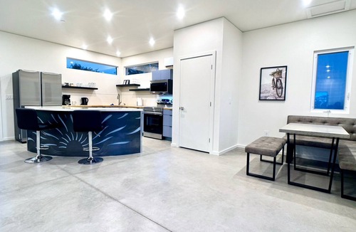North Dodge House | Modern Studio Home SolMod # 1