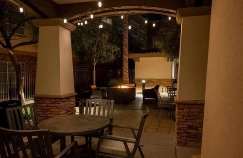 Gilbert Apartment | Modern Studio in Phoenix | Outdoor Pool + Hot Tub + Free Breakfast