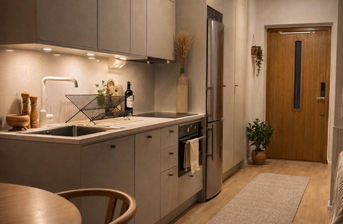 Vasastan Apartment | Modern studio with balcony in central Stockholm