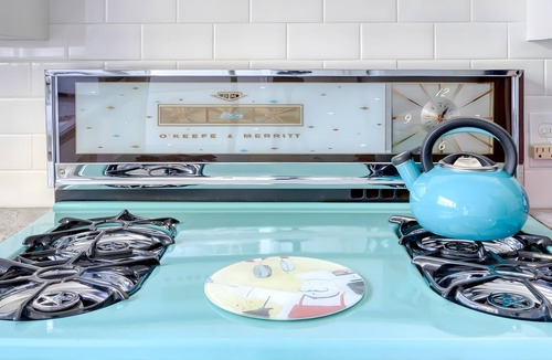 Fullerton House | Modern Vintage Near Disneyland - Perfect For Every Trip