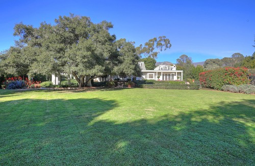 Hedgerow Villa | Montecito Garden Estate - walk to Beach, Hiking Trails, Shops & Restaurants