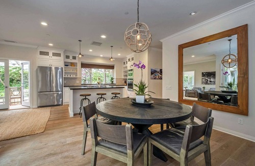 Montecito House | Montecito Home Walk to Butterfly Beach Sleeps 4