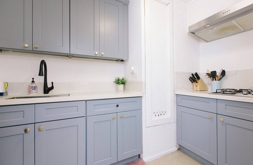 Walnut Valley Apartment | Monthly Stay! Modern and Private w Kitchenette