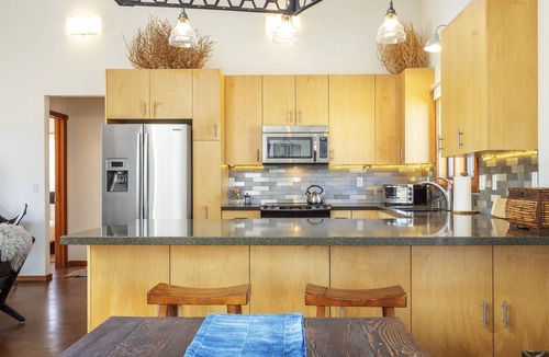 Joshua Tree House | Moonview Modern Hot Tub, Bbq & Private Pool 2 Bedroom Home by RedAwning