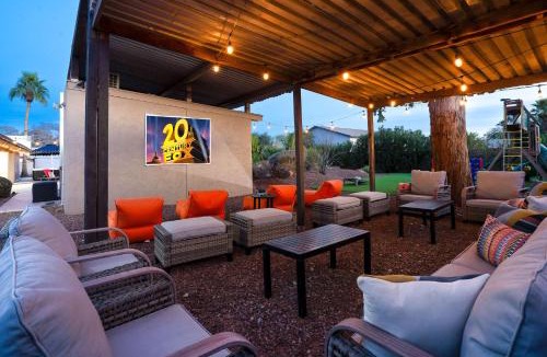 Shea North Estates House | Moroccan Oasis-Pool Games & Family Fun Awaits