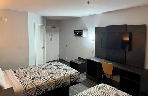 Brownsville Hotel | Motel 6 Brownsville, TX