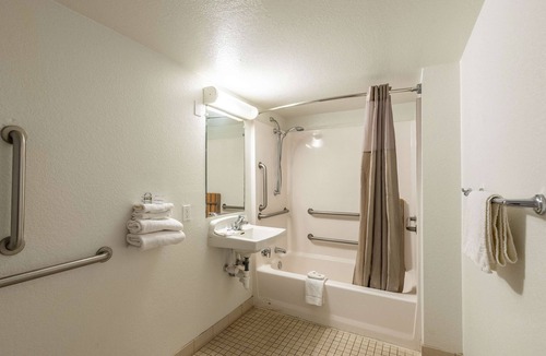 Casa Grande Hotel | Motel 6 Eloy, AZ - Casa Grande