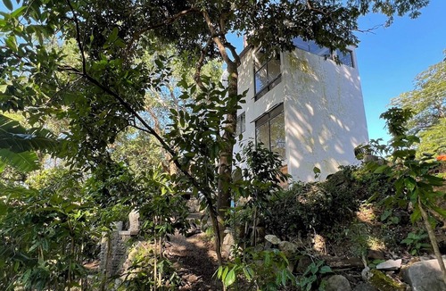San Antonio Cottage | Mother Silk House