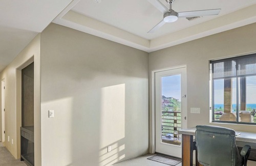 Ocotillo Hills House | “MOUNTAIN OASIS” City Views-Spa-Pool-Hiking-Game room-lots of gathering spaces!