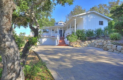 Montecito House | Mountain views. Montecito, Beach, Santa Barbara, large home. Separate Studio.