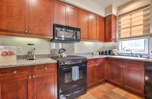 La Quinta Condo | Mountain Views! Unobstructed Desert/Mountain Views, large yard, Pet Friendly! - Ground Floor (L71)