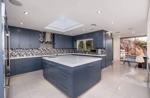 Lincoln Heights House | Mountain Views+City Views+Heated Pool+Luxury