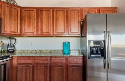 Encanto Condo | Mt Views balcony 2nd Flr MidTown Gated Pool HOT tub