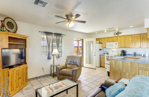 Foothills Apartment | Mtn-View Casita w/Rooftop Deck & Patio in Yuma!