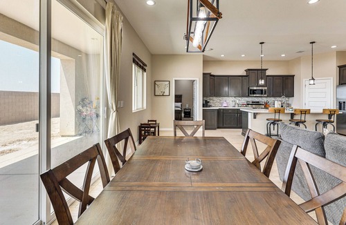 Mohave Valley House | Mtn-View Home w/Patio, 3 Mi to Colorado River!