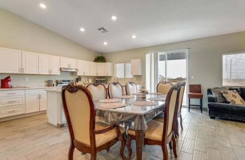 Casa Grande House | Mtn Views: Spacious Family Home in Casa Grande!
