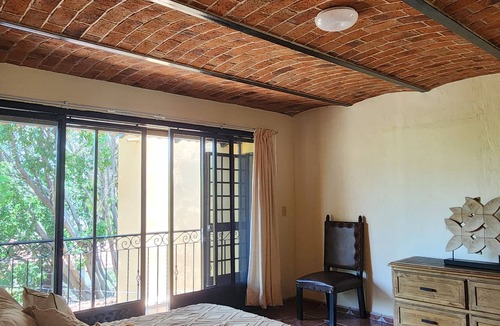 Ixtlahuacan de los Membrillos House | Charming room near Chapala