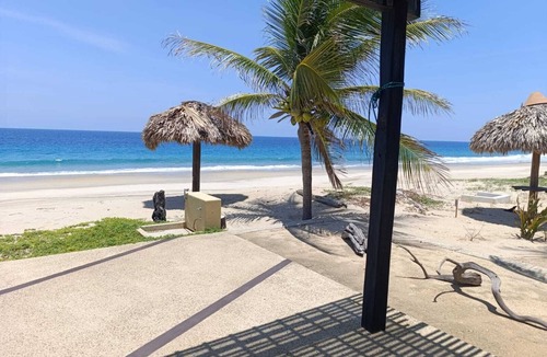 San Pedro Mixtepec Villa | Casa Paz - Ocean Front Villa w/Pool & Resort