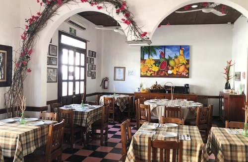 Tapachula Hotel | NAH SAM CHAK La Casa Rosada