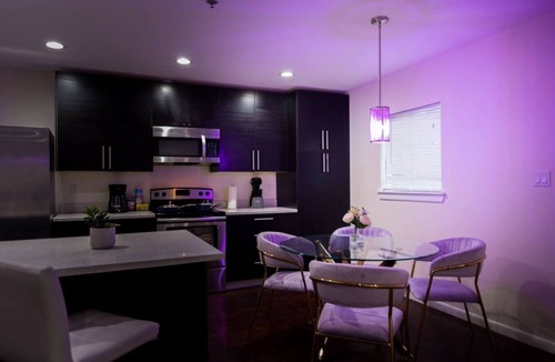 McAllen Villa | Near Airport/King Size Beds/PS5/Fast Wifi/Central