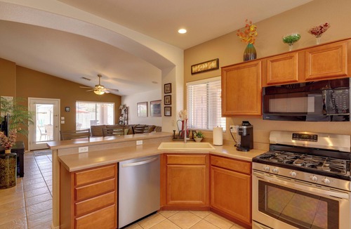 Peoria House | Near Golf! 'Peoria Paradise' House w/Pool