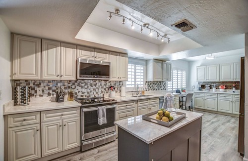 Paradise Valley Village House | Near Scottsdale IMPRESSIVE 4bd room home large lot with temp controlled pool