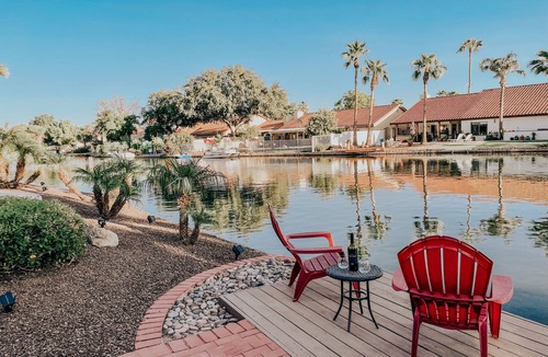 Avondale House | Near State Farm, Spring Training, NASCAR and more-Lakefront with Private Pool!