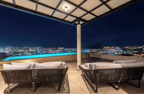 Centro Apartment | New 1BR Condo near Marina and Downtown - Pool