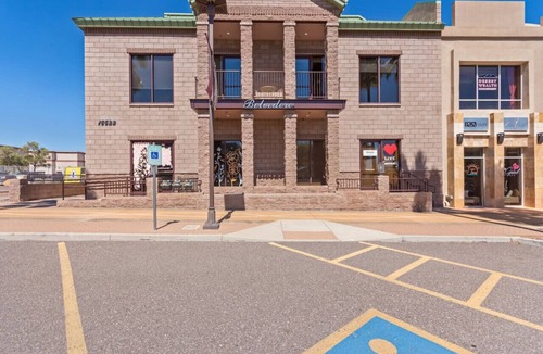 Fountain Hills Condo | New! 2 Bed/2 Bath-On The Avenue