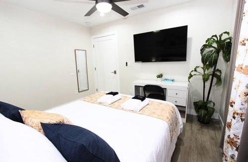 Fontana House | NEW! 2-Bedroom Fontana Guest House close to Kaiser Permanente