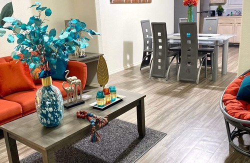 McAllen Apartment | NEW! 🌟 5 min from ✅Mall, Downtown, Airport & Dining❤️!