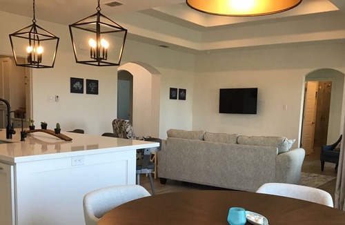 Laguna Vista Villa | New Built 33 Valdarama 2bedroom 2 bath