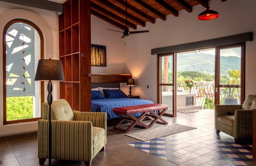 Puerto Vallarta Villa | New Centrally Located 7 Bedroom Villa with Large Pool In the Heart of the City.