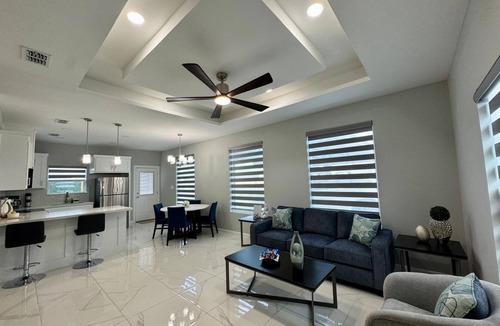 Mission Apartment | New Cozy & Spacious Apartment - Great location