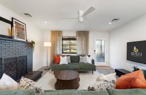 Southwest Village House | NEW Desert Bloom with Pool Spa & Game Room