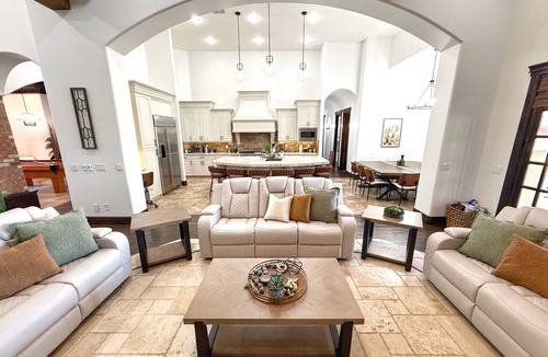 East Mesa House | NEW Epic Retreat! Pickle Ball, Pool, Spa, Batting Cage, Billiards, Game Room +