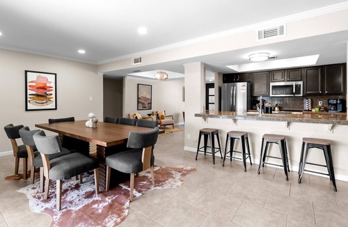 Tempe House | NEW! Fore the Love of Sun- Golf, Pool, Spa, Firepit, Pet-friendly