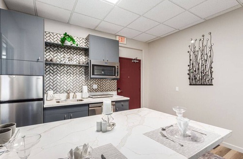 Fountain Hills Condo | New Fountain Hills Suite On The Avenue/2Bed-2Bath