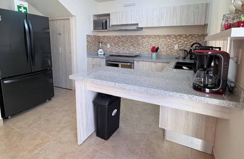 El Marques House | New, fully equipped! Full bathroom for each room.