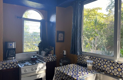 Manzanillo House | New Listing - Casa Azul, 2 bedroom, 2 bathroom, rooftop patio with ocean view