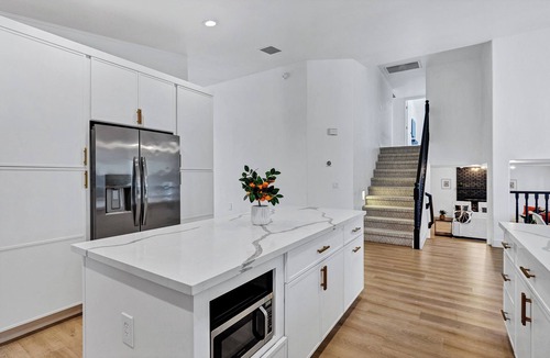 Sweetwater Place House | NEW! Luxe Vacation Getaway - heated pool and putting green