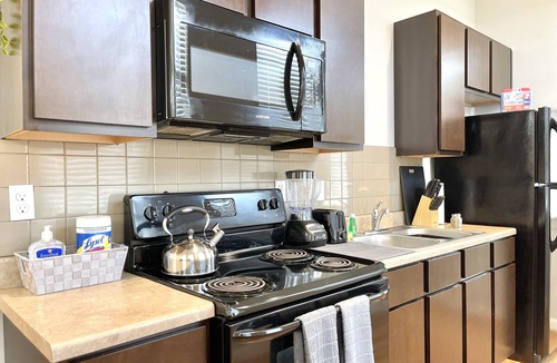 McAllen Apartment | NEW! Luxury Apt, 5 min from Mall, Airport, & Dine!